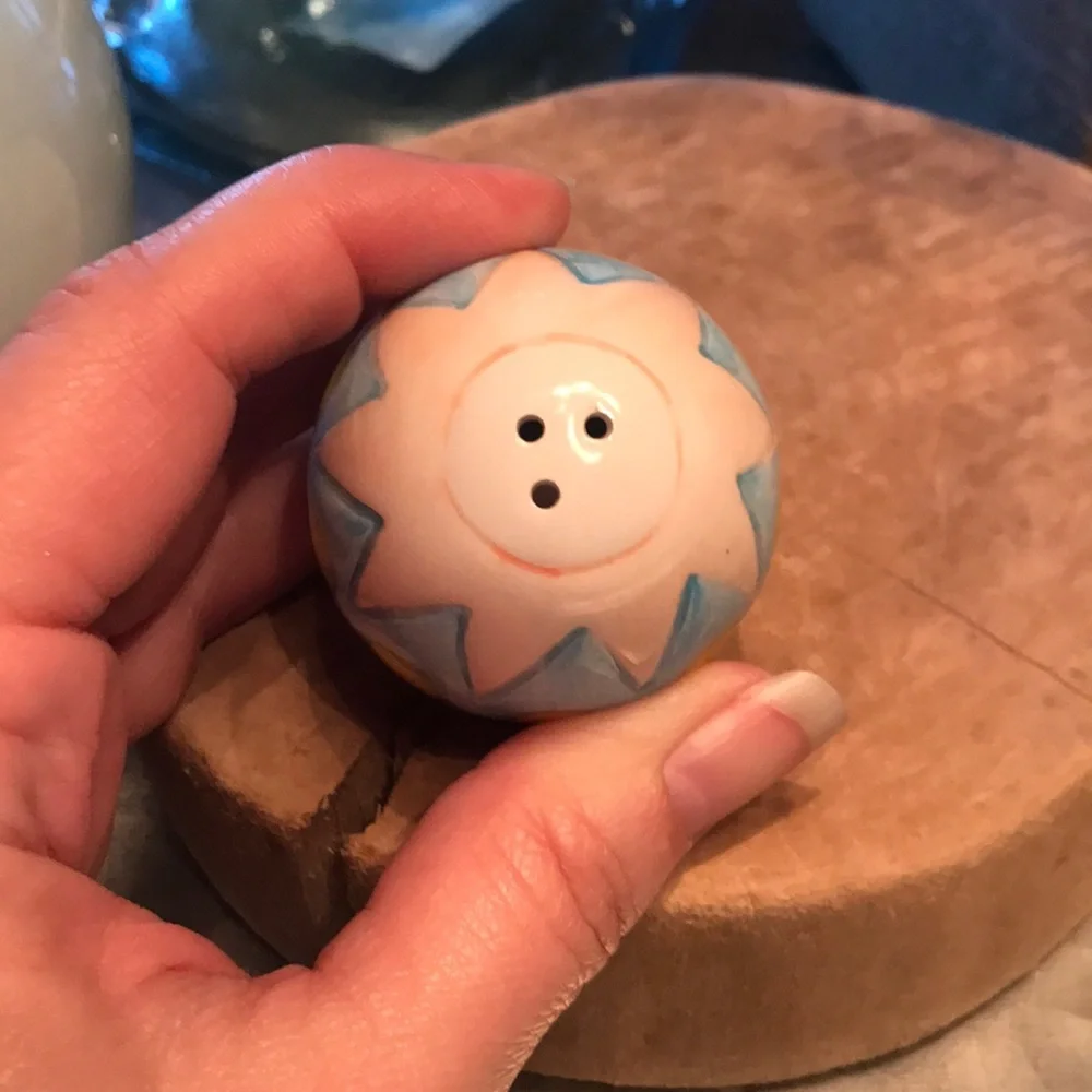 Easter Egg Salt & Pepper Shakers